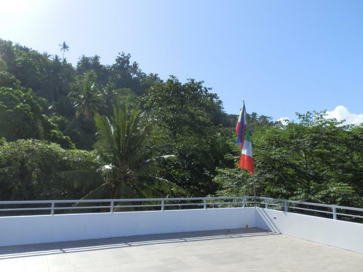 The Blue Pagong Aparthotel Puerto Galera Kültér fotó